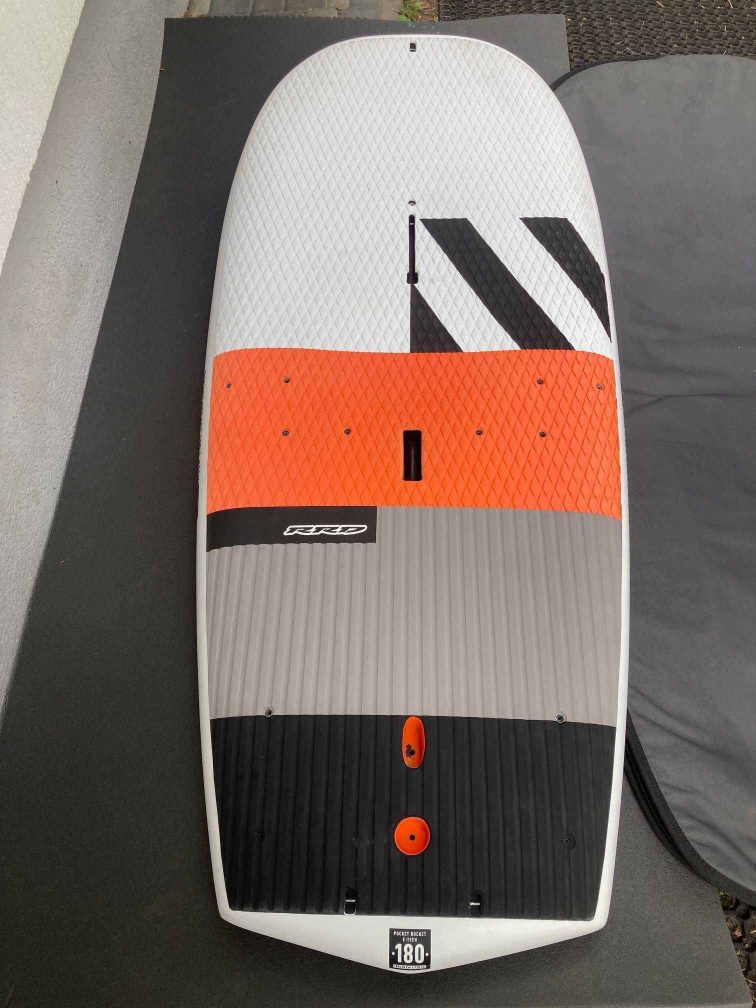 Deska wing foil i wind foil, RRD Pocket Rocket 120 l.