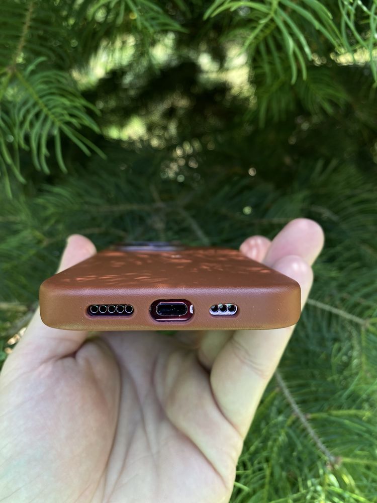 Skórzane etui z MagSafe do iPhone’a 14 Pro