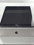 iPad 9 gen 64GB Wi-Fi Space Gray – stan idealny 91 cykli + dodatki!