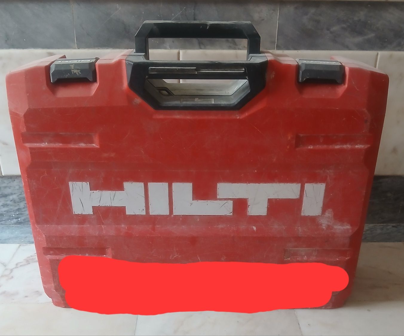 rebarbadora de diamante Hilti DG 150  mala incluída