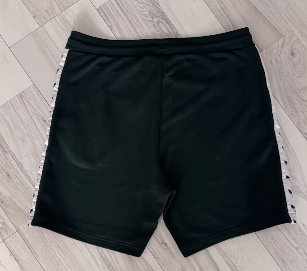 Чоловічі шорти від Adidas оригінал