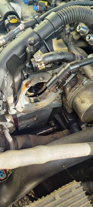 Opel corsa D 1.3 cdti com avaria