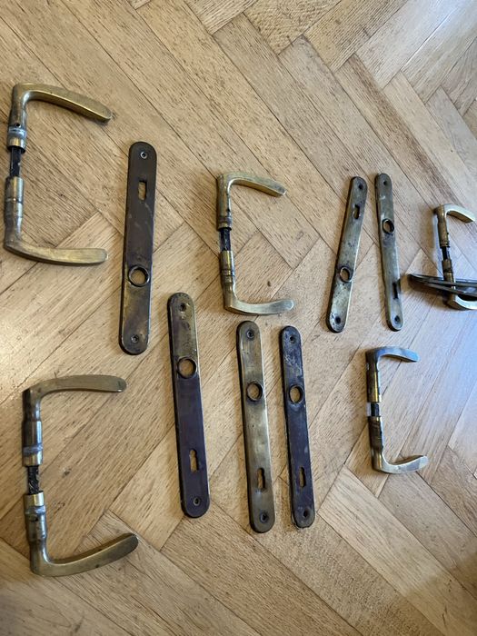 Stare mosiezne klamki