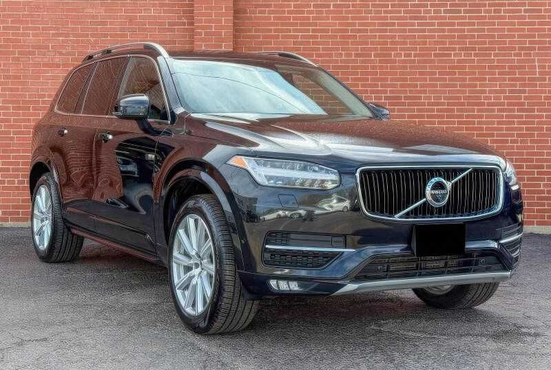 2018 Volvo XC90 T6 Momentum