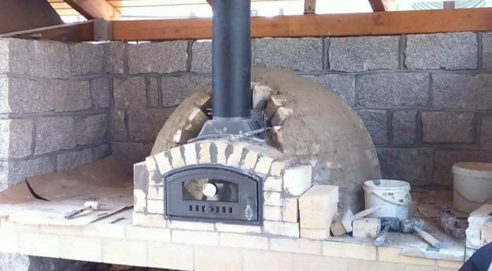 Kominek, piec, grill lub kuchnia letnia - tradycyjne zduństwo polskie