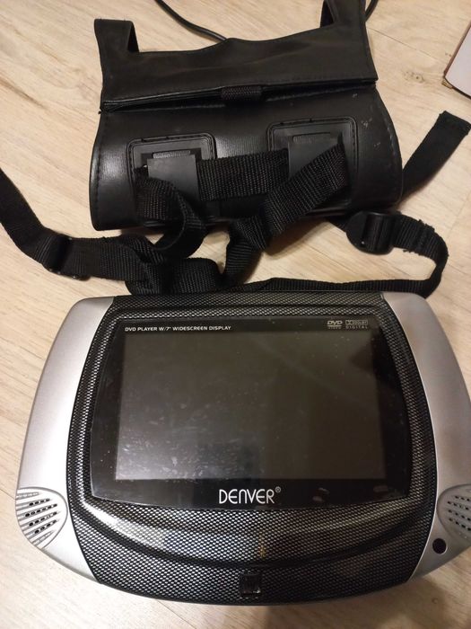 Підголівники автомобільні з монітором екраном