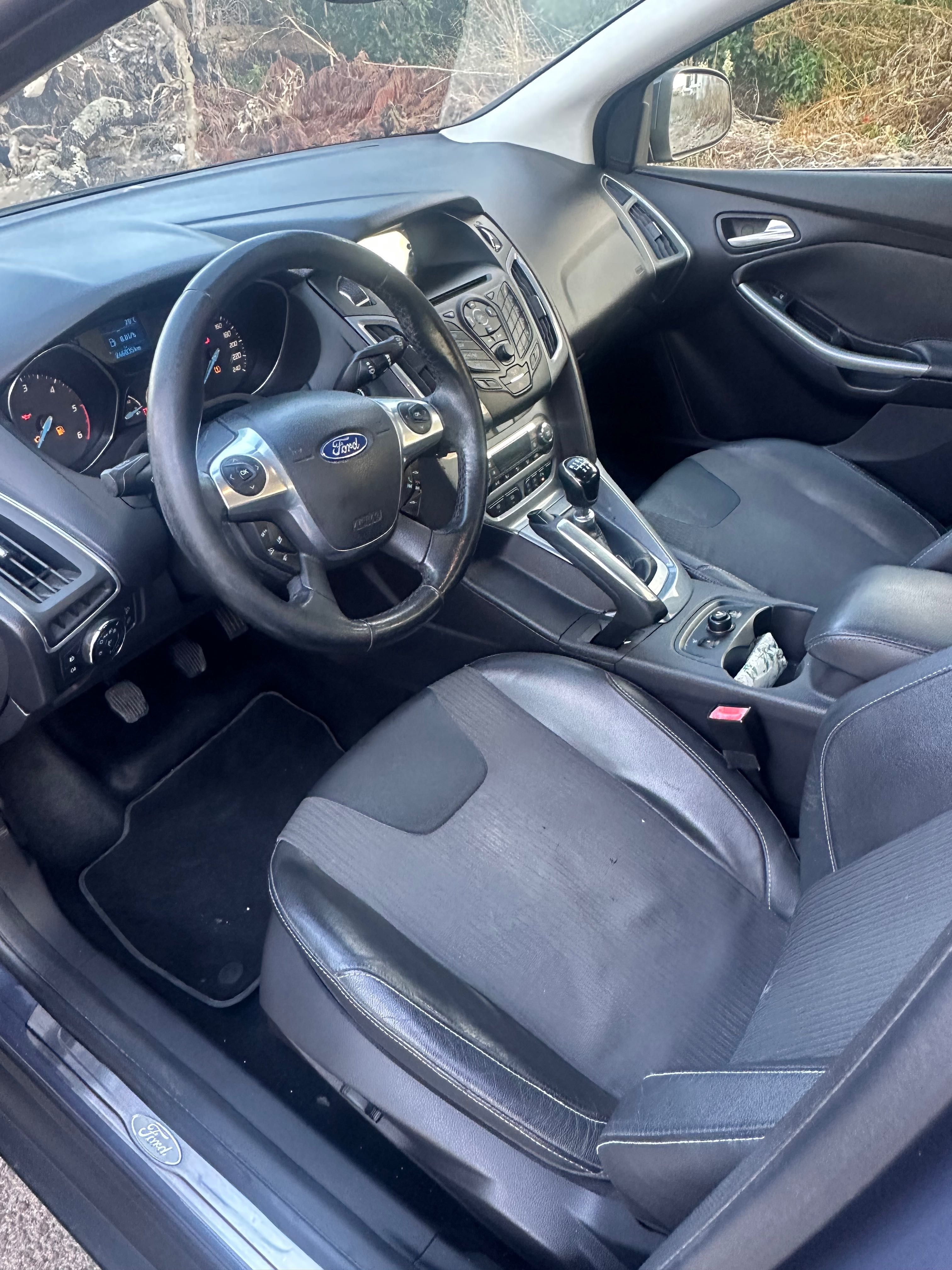 Vendo ou troco Ford Focus 1.6