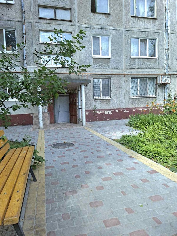 Продаж 2 кімнатна кв по вул. Лахтінська 16990$