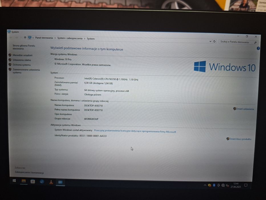 Mały poręczny netbook