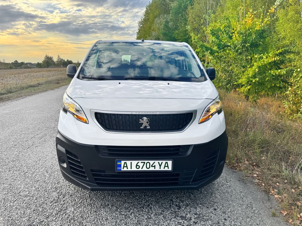 Автомобіль Peugeot e-Expert EV L2 100kW 50kWh