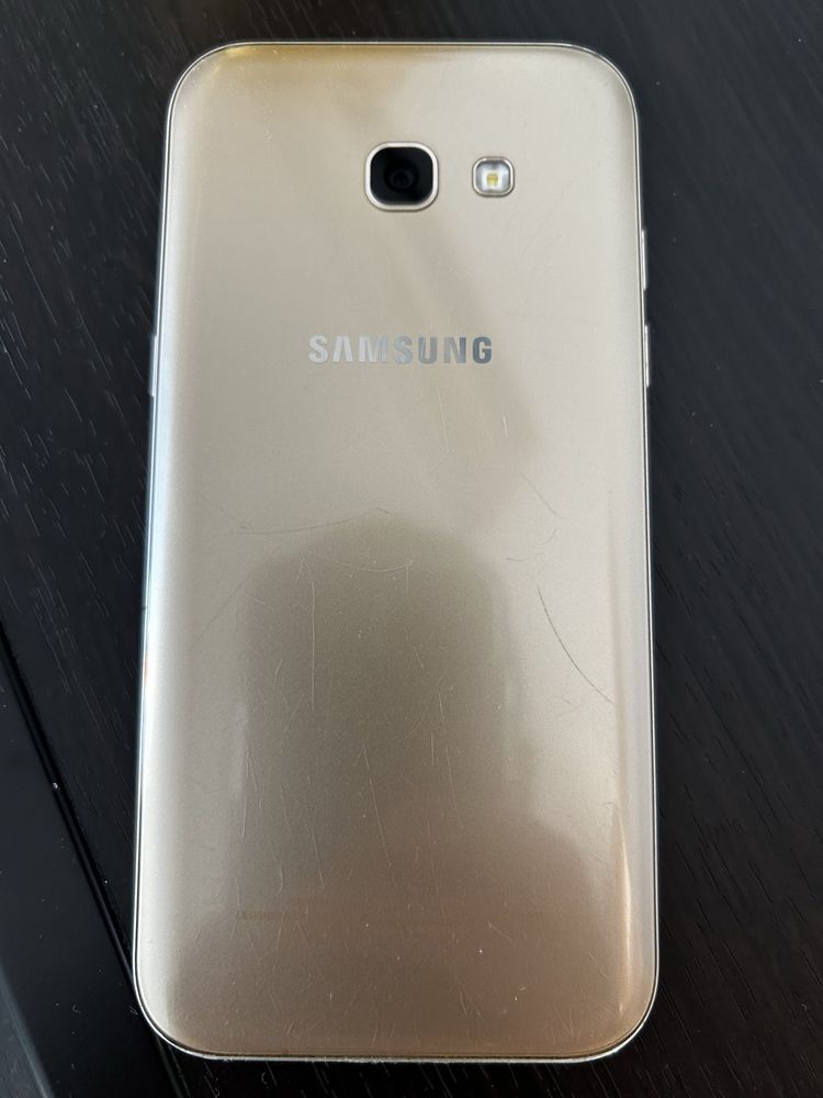 Samsung A5 2017 złoty 32 GB kabel i ladowarka