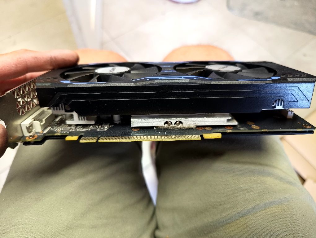 Sprzedam grafika GTX 1660 s i pamięć