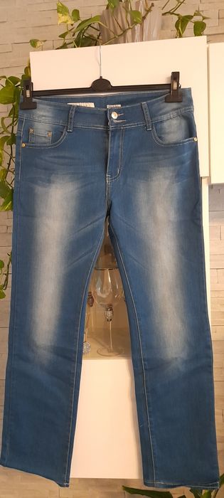 Spodnie jeansowe, duży rozmiar, lycra, w pasie 104 cm