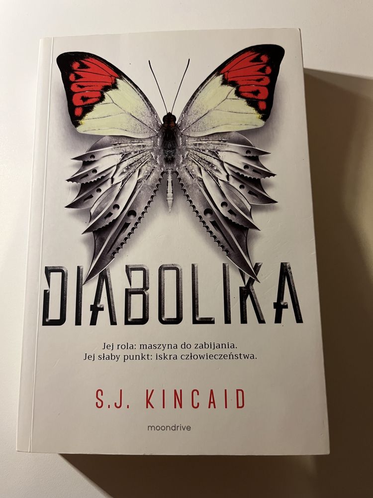 książka „Diabolika”