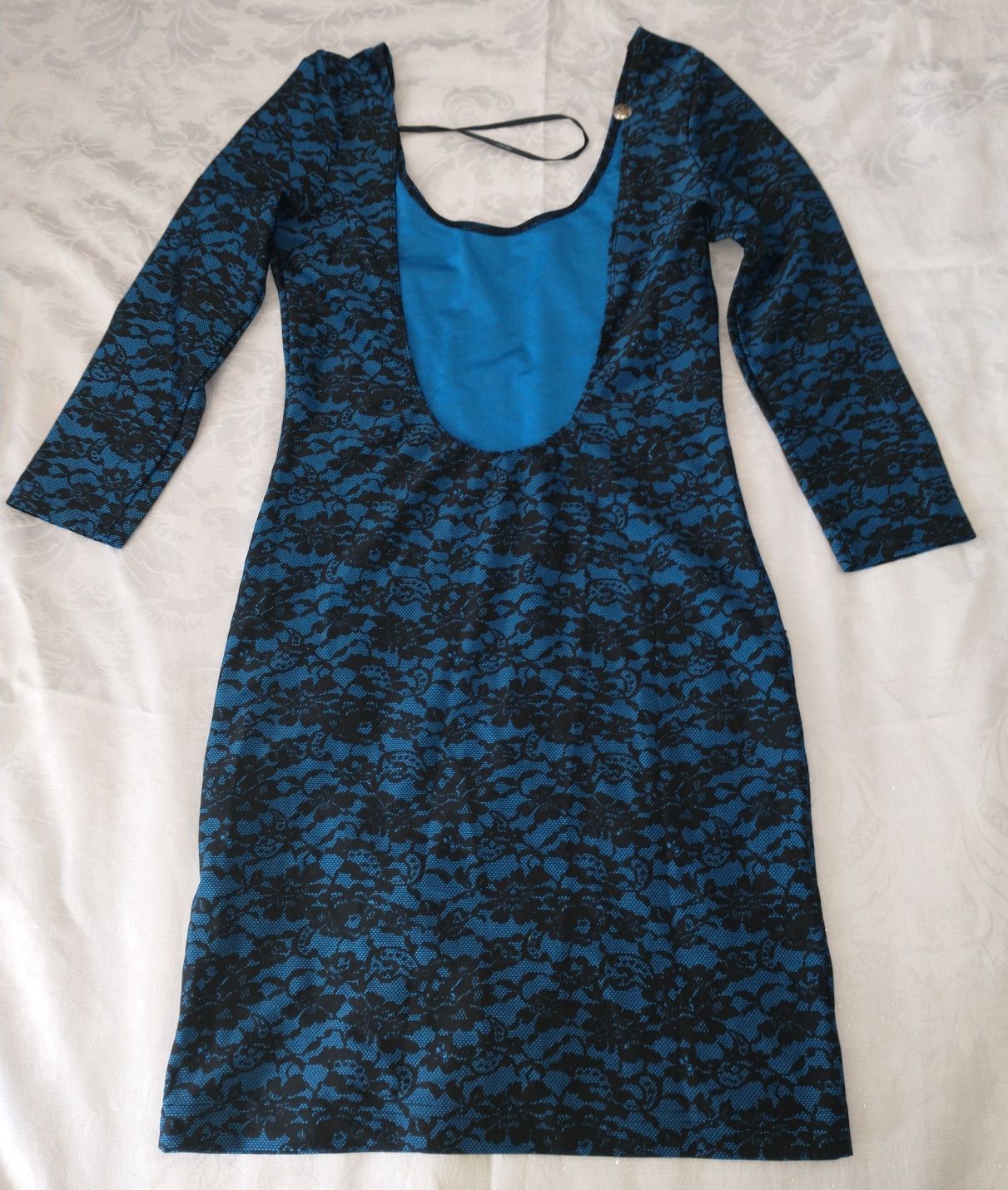 Mała czarna granatowa. Mini z dekoltem M/L. Forever21