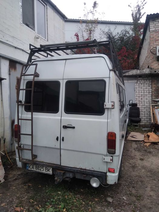 Продам мерседес Т1 210