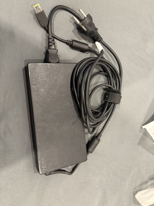 Carregador legion 5 usado Original