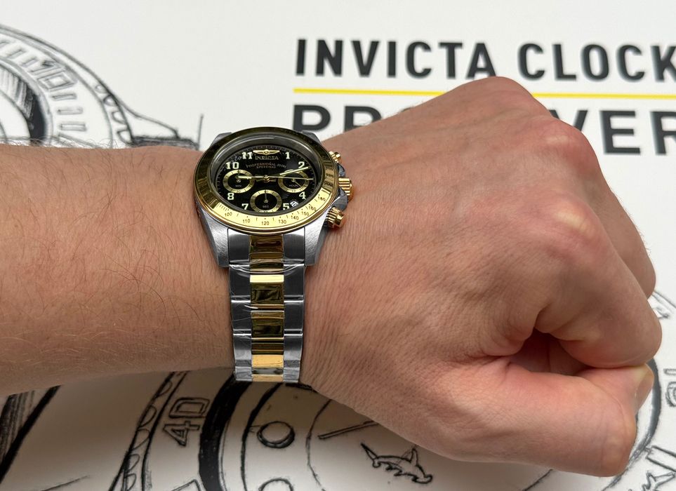 Чоловічий годинник INVICTA SPEEDWAY 17027 Chronograph 40 mm. 200 MT.