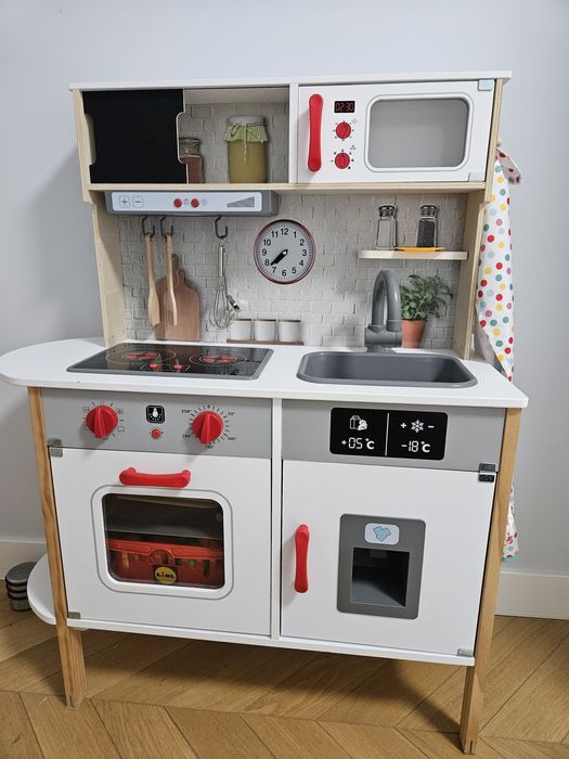 Kuchnia drewniana Lidl z wyposażeniem