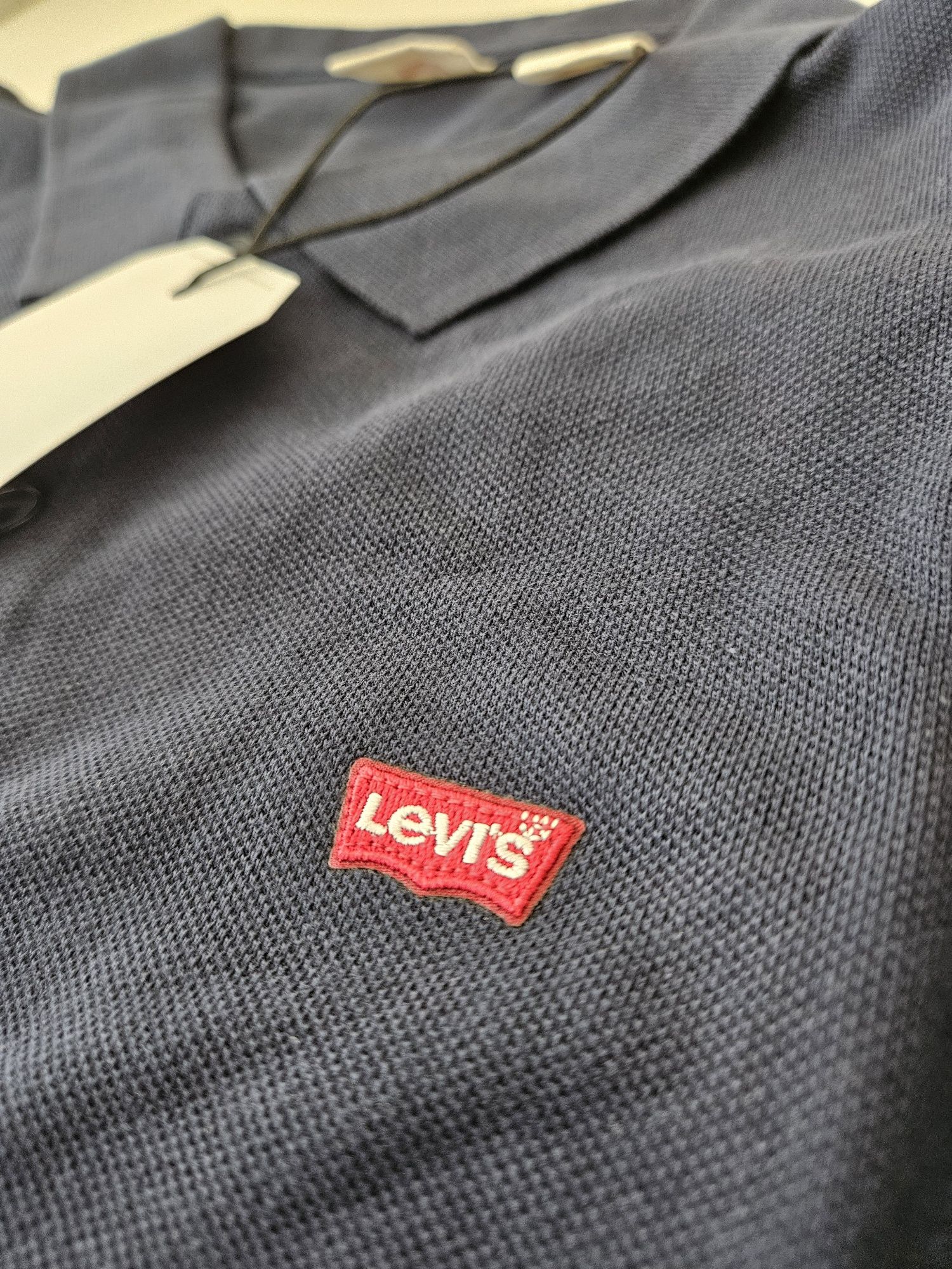 Polo levi's azul escuro