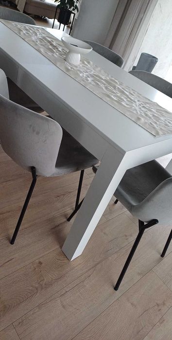 Biały matowy stół rozkładany 90x160 cm do 300 cm