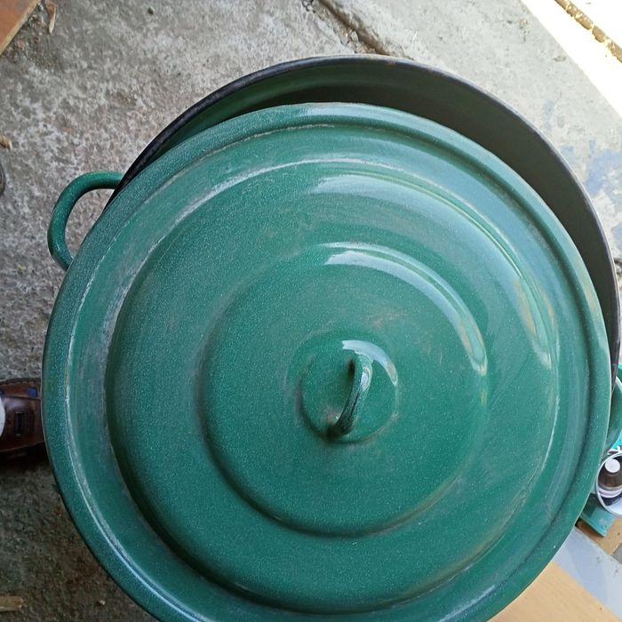 Продам каструлю ємалірованую 25л б/в