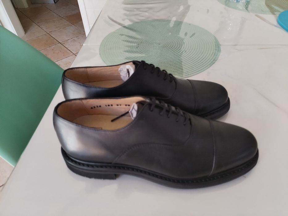 Sapatos colégio militar vários tamanhos (novos) dentro da caixa
