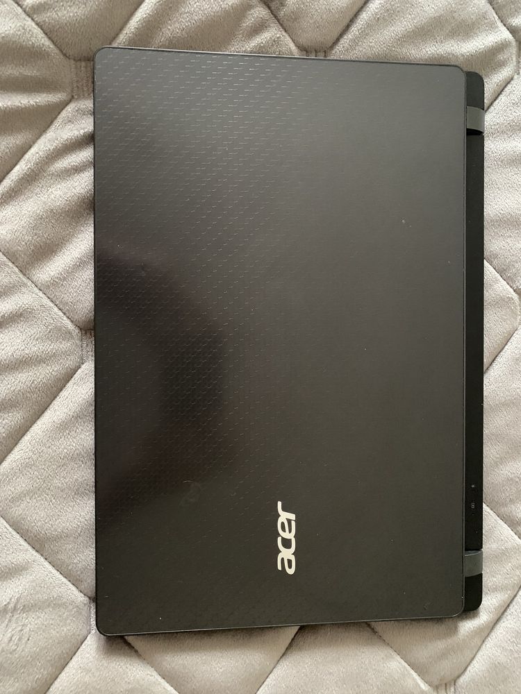 Ноутбук Acer Aspire v3-371