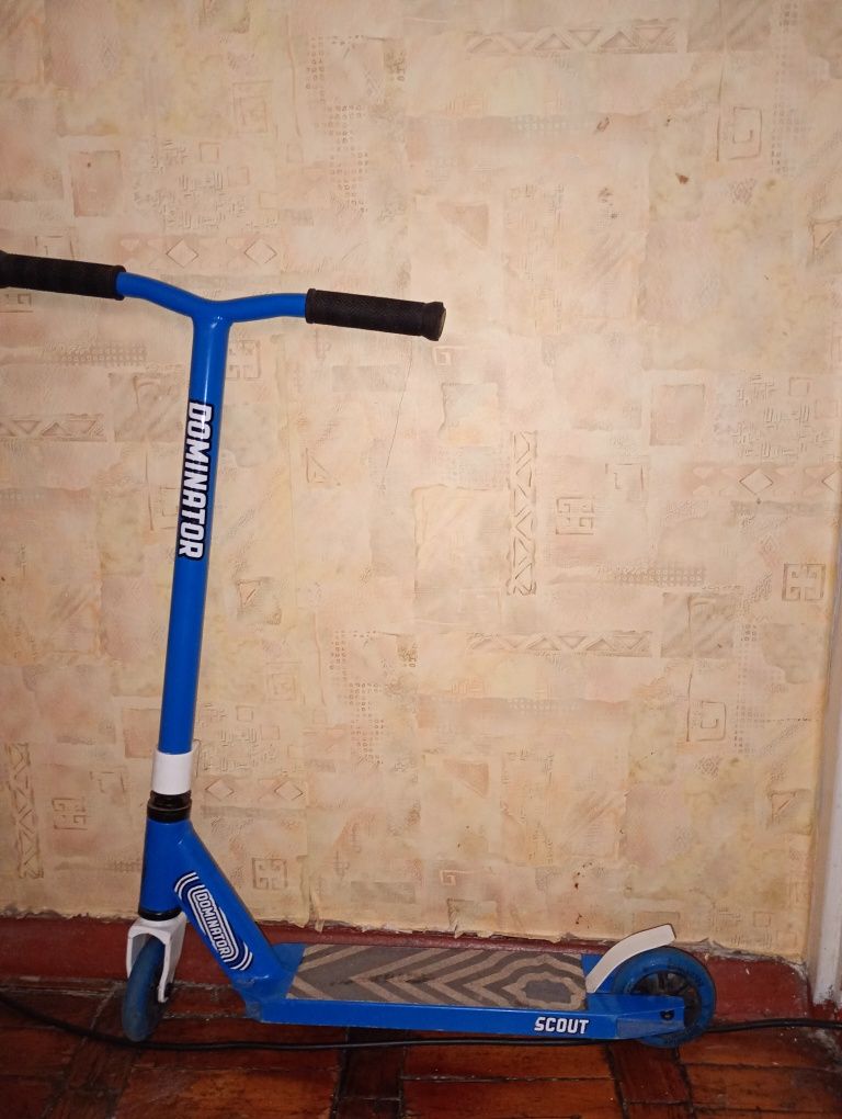 Трюковый самокат Dominator