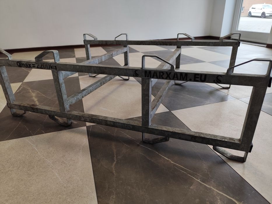 Stojak Regał na  beczki 250L