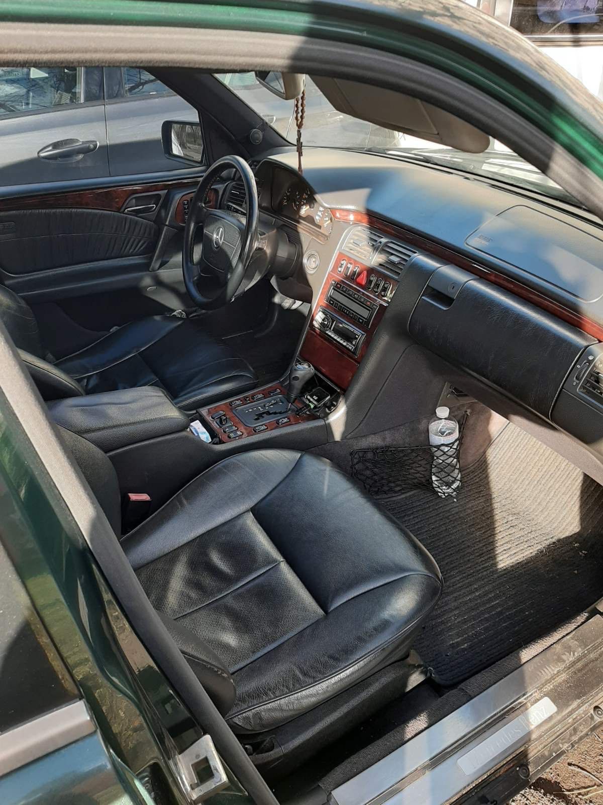 Продам Mercedes E280