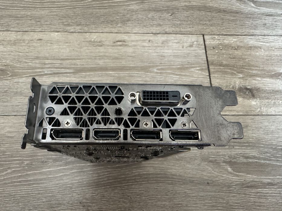 Nvidia Geforce ZOTAC GTX1080 8gb Turbo Как новая