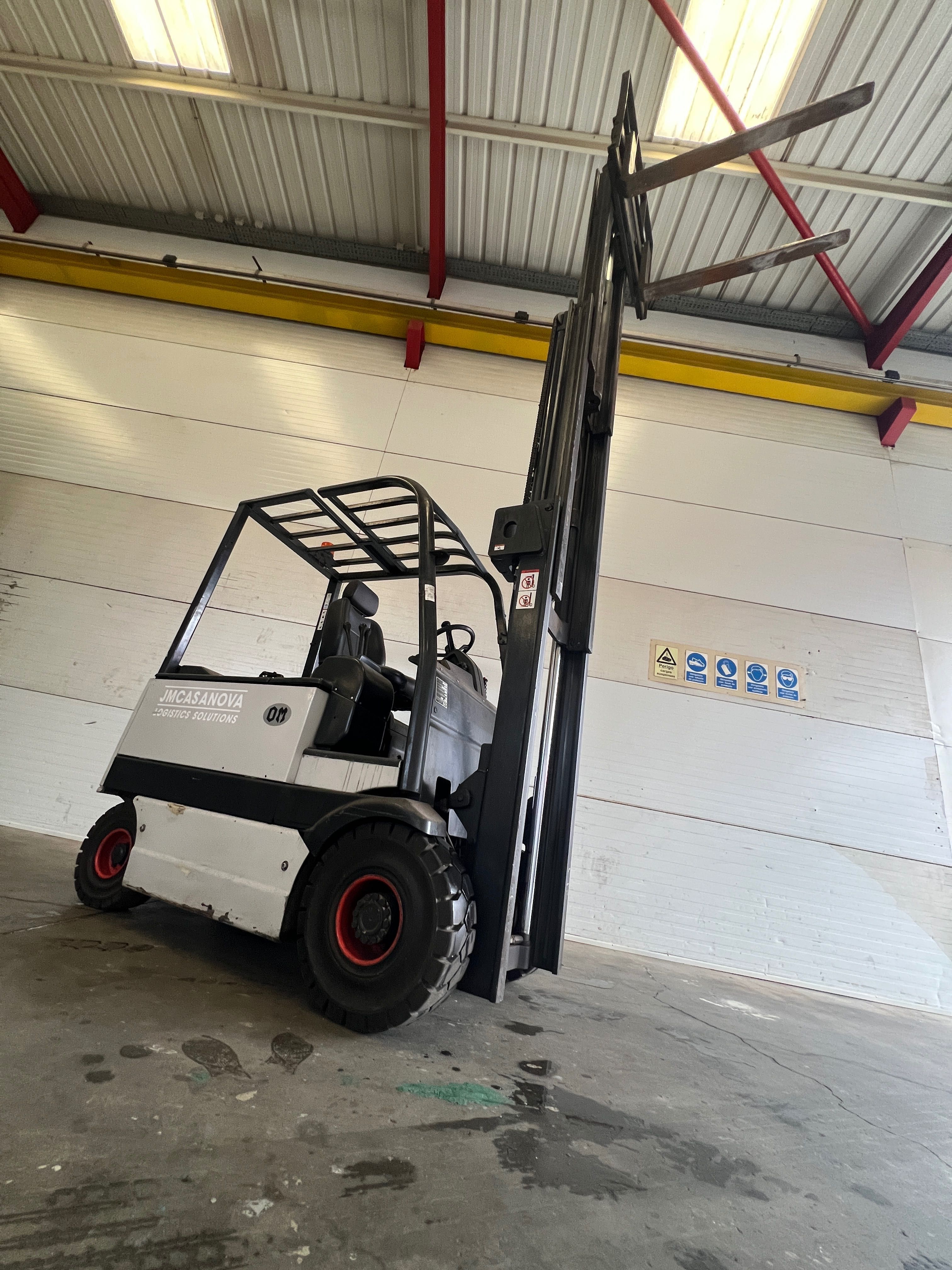 Empilhador FIAT Elétrico 3500kg 2011