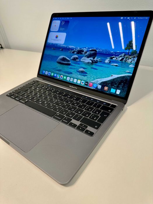MacBook Pro 13” M1 / 16 GB RAM / 512 GB SSD