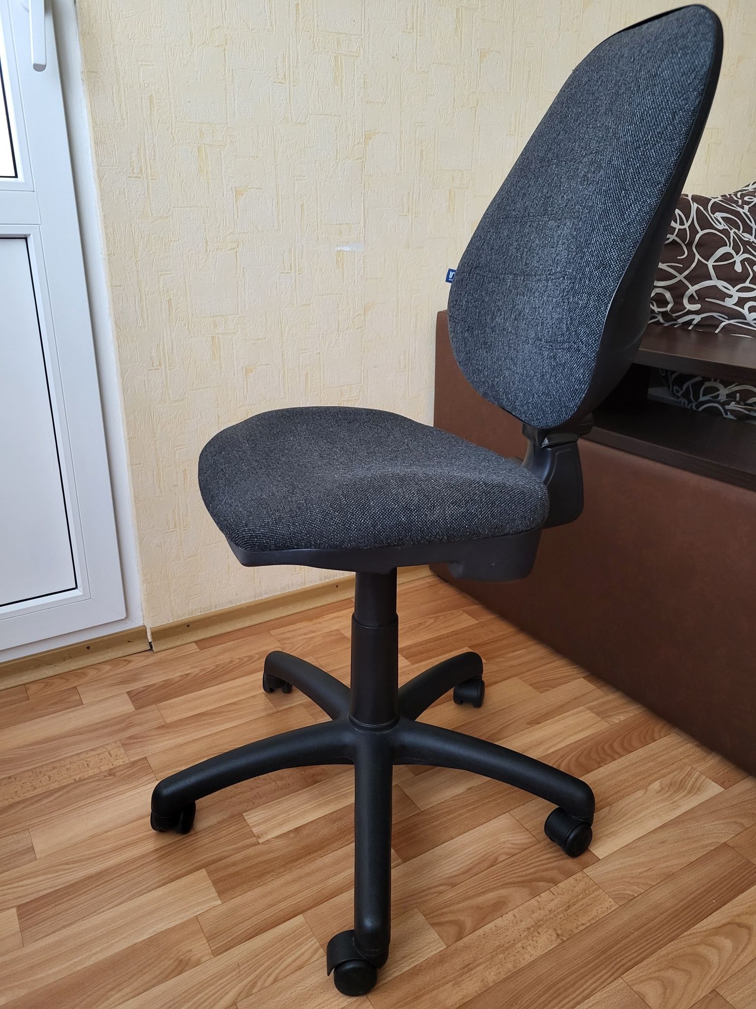 Крісло компьютерне