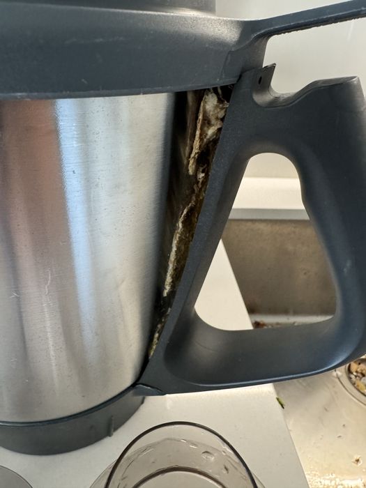 Bimby TM5 com varios acessorios