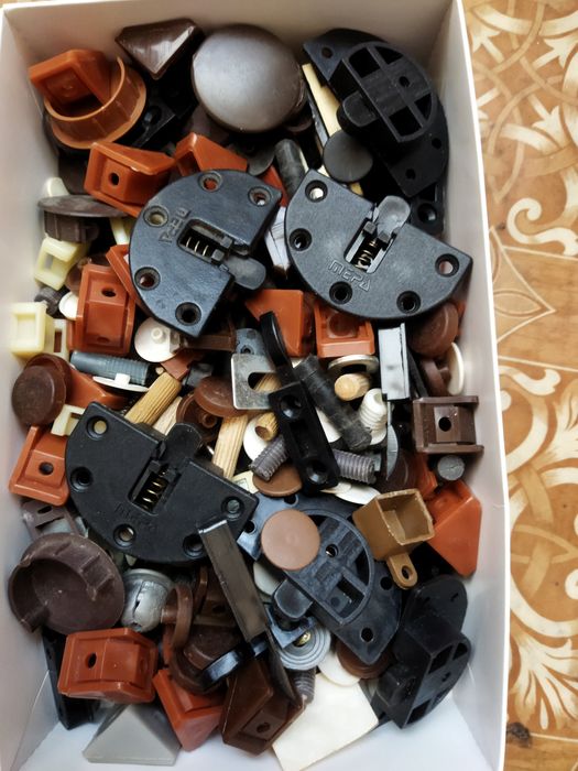 Комплектующие (новые)на мебель