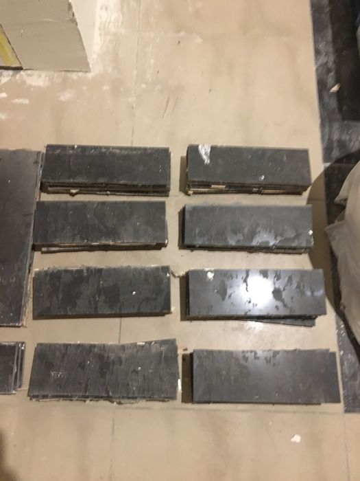 Płytki, gres, czarny kamień, mat/połysk, używane.