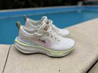 Nike Wmns Zoomx Invincible Run  FK 3 Розмір 39
