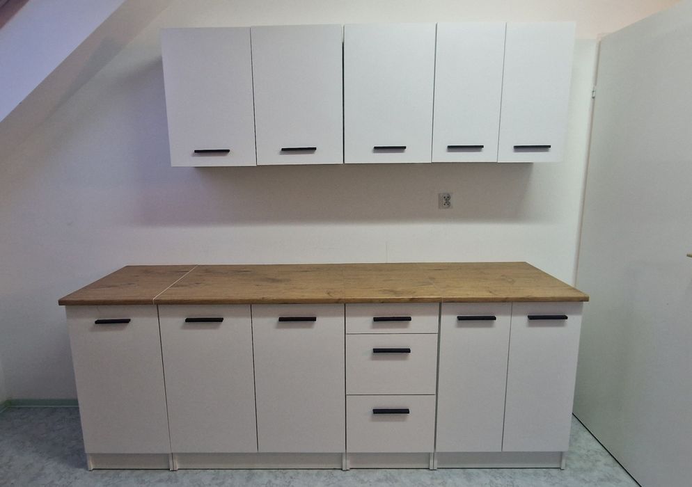 Kuchnia, szafki kuchenne stojące i wiszące komplet