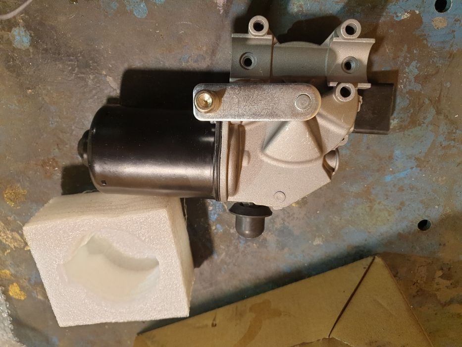 Silnik wycieraczek Master 3 Movano itp Renault Opel