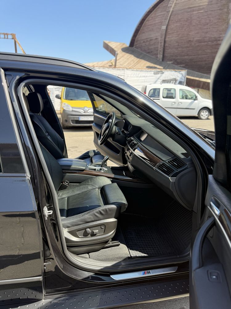 Продам BMW X-5 2012 рік