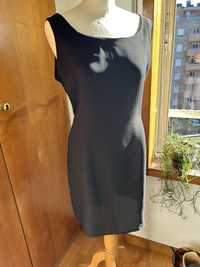 Este é o vestido preto que não pode faltar no seu guarda-roupa.