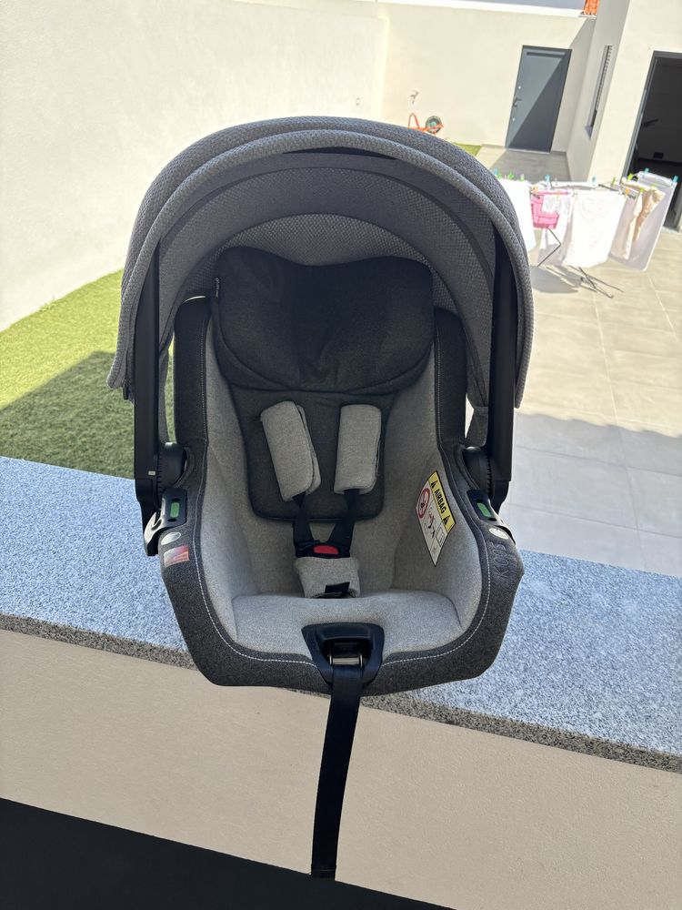 Trio Jané: Carrinho Neo Plus + alcofa + ovo koos isize r1 + isofix