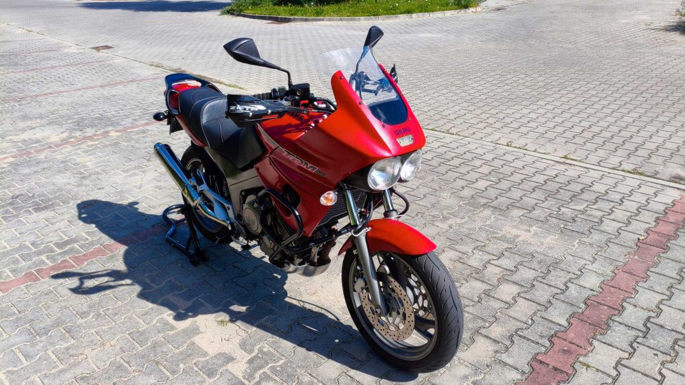 YAMAHA TDM 850 3VD wygodny motocykl turystyczny