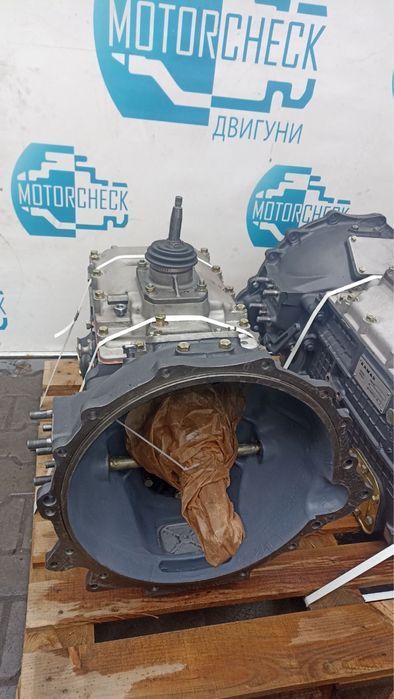 Коробка перемикання передач КамАЗ КПП-141 на УрАЛ без дільника