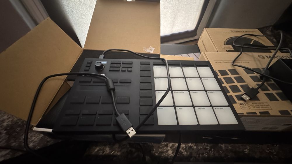 Komplete kontrol s49 + mashine mikro + komplete audio1 - jak nowe