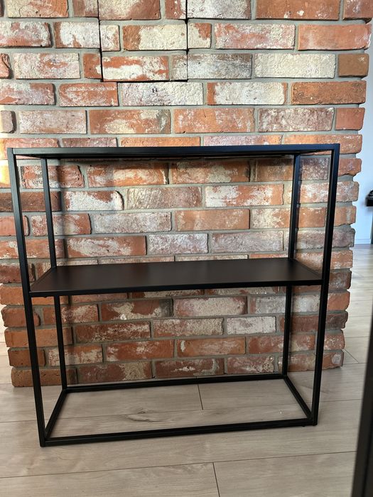 Czarna metalowa konsola jysk