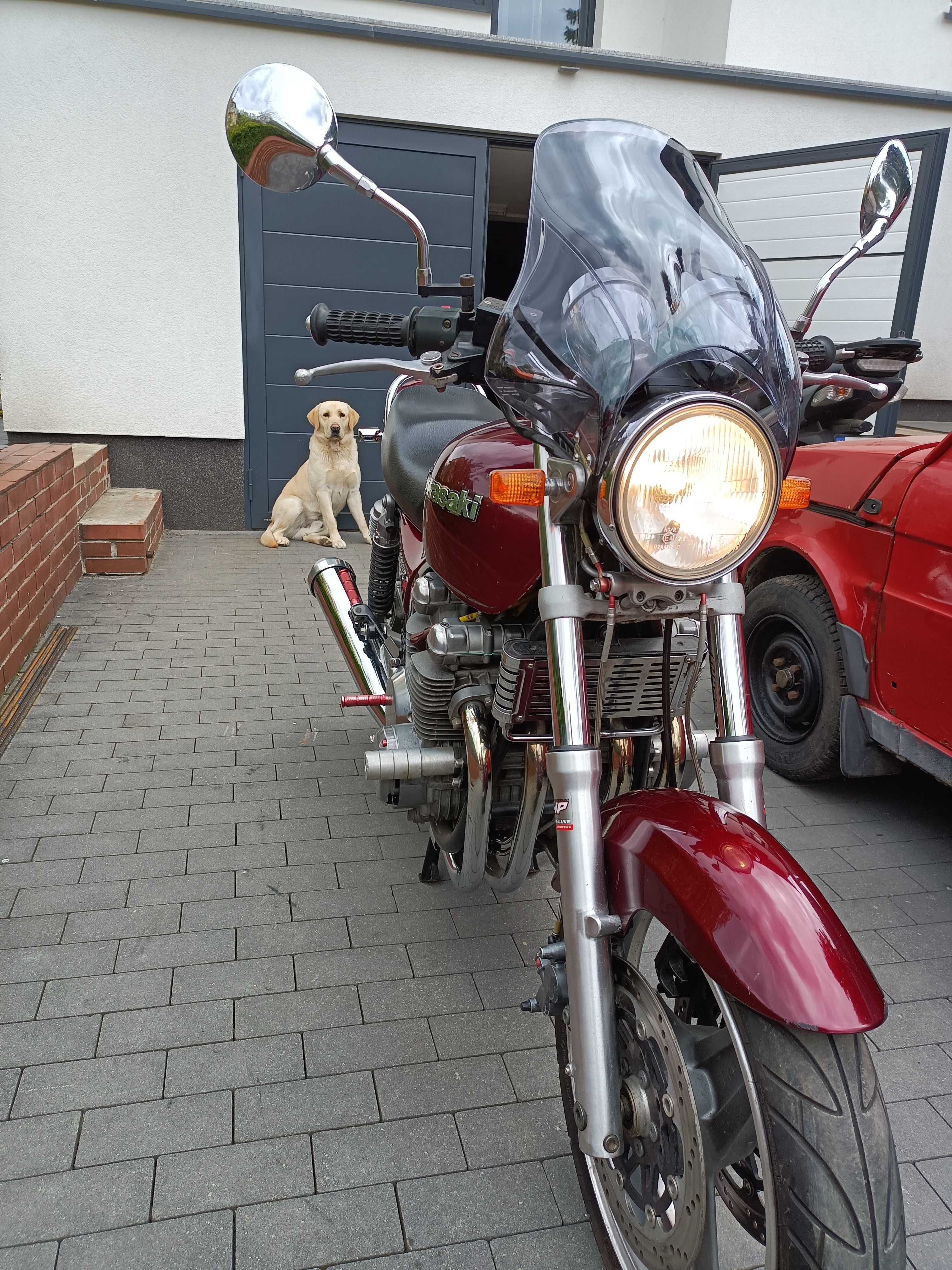 naked Kawasaki Zephyr 750 ZR750