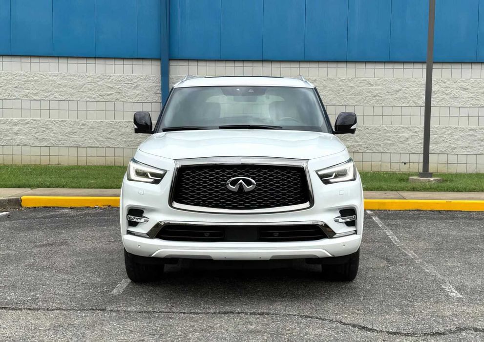 Infiniti QX80      2023